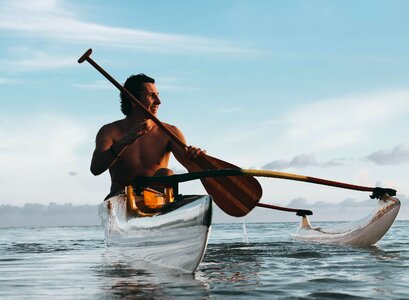 Man canoe photo