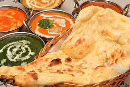 Naan curry photo