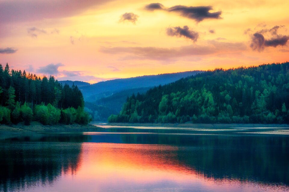Reservoir artificial lake