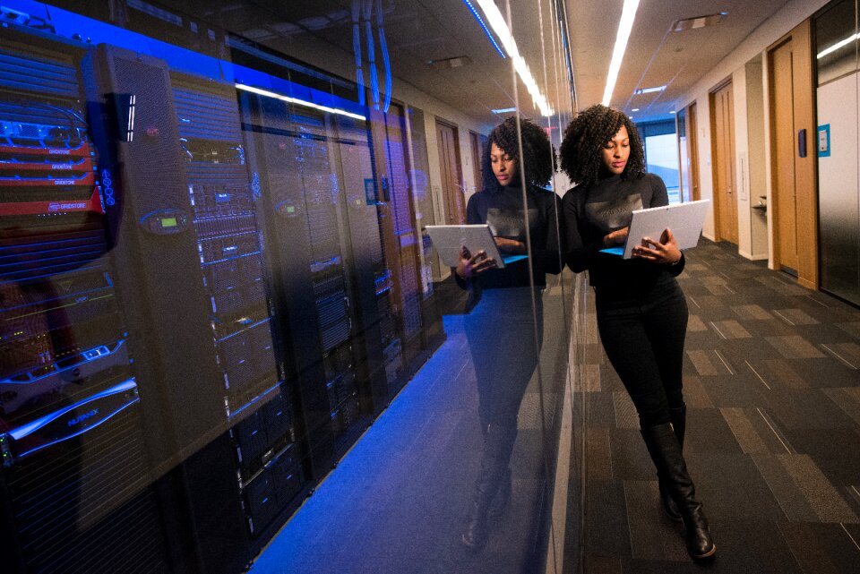 Server business woman