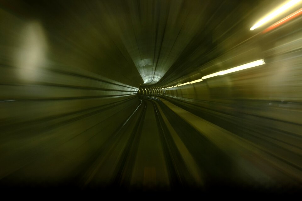 Tunnel subway photo