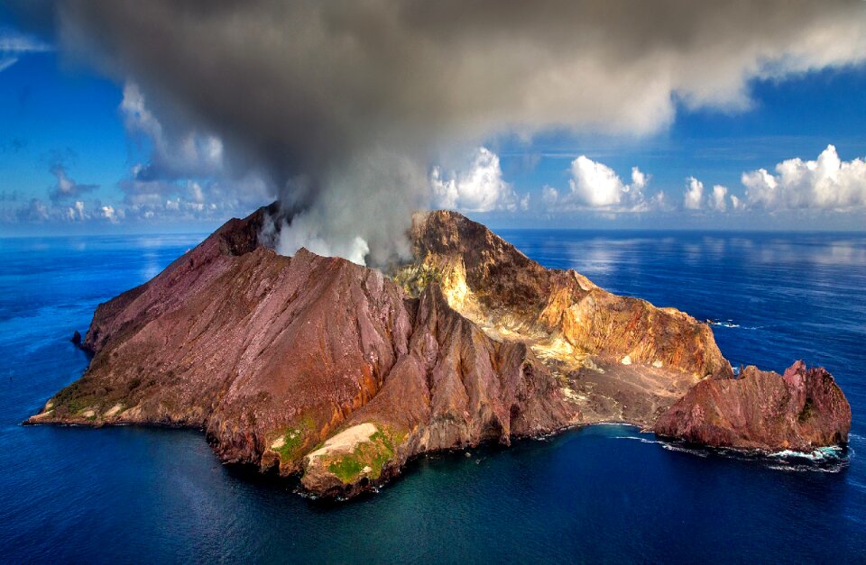 White island volcano