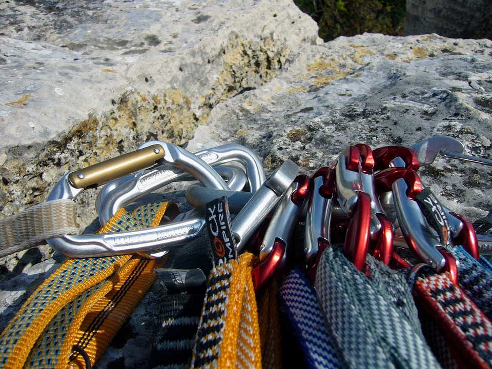 Ropes cliff holidays