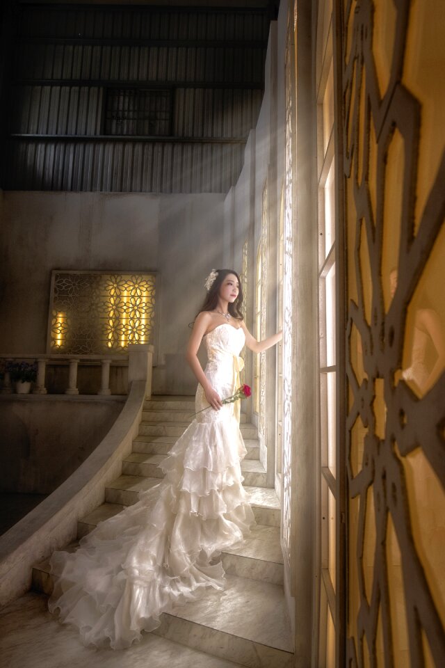 Woman wedding dress photo