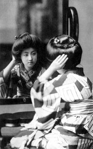 Geisha woman