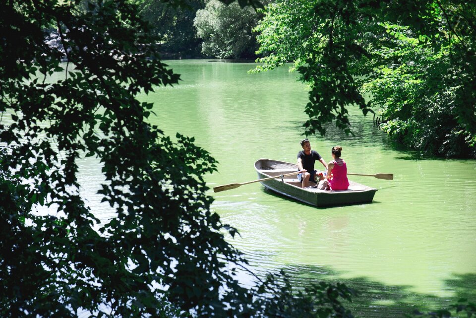 Couple boat dating photo