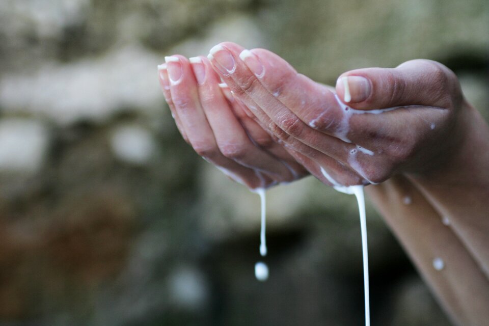 Milk hands
