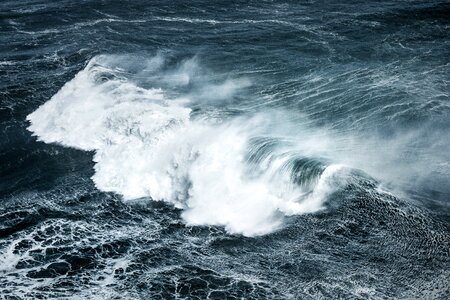Sea wave photo