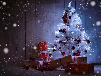 Christmas tree gifts