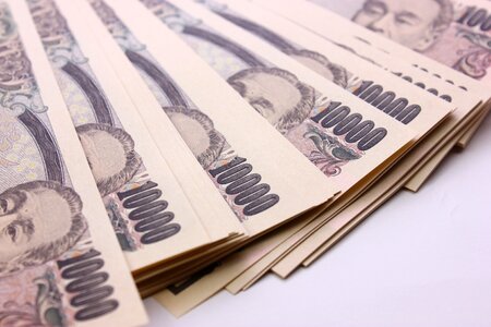 10000 yen notes