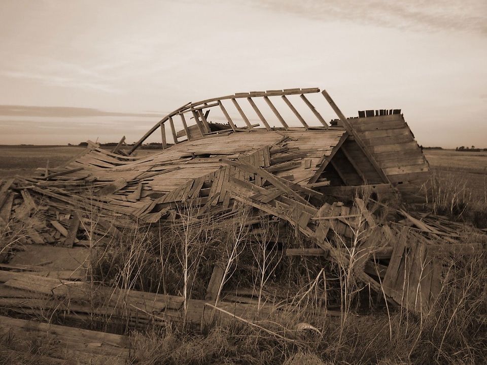Destruction tornado house