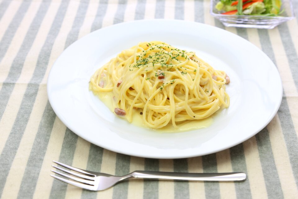 Carbonara spaghetti food