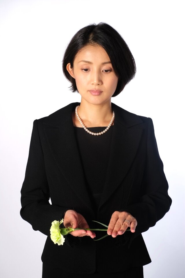 Funeral woman flower