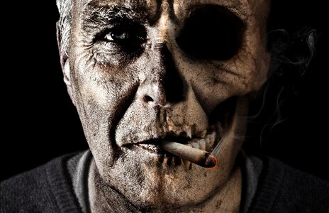 Man skull smoking