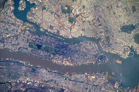 Manhattan satellite imagery