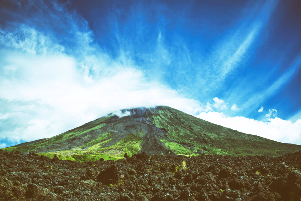 Mayon volcano mountain