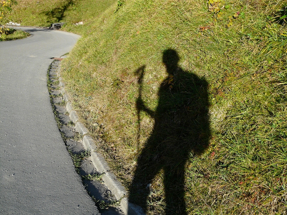 Wanderer backpack hiking poles