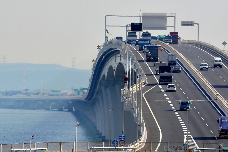 Tokyo bay aqua line