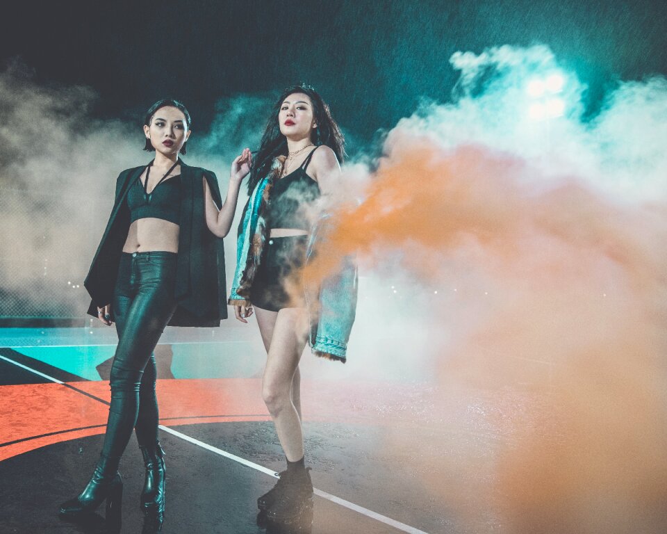 Women girls smoke