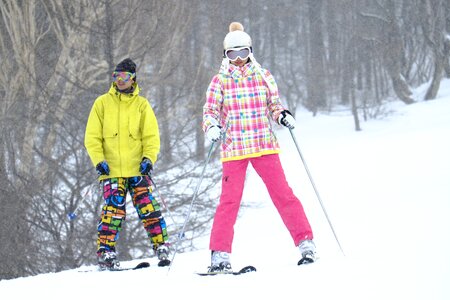 Couple ski sports