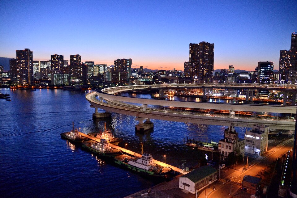 Rainbow bridge tokyo