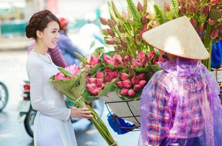 Woman girl buy lotus photo