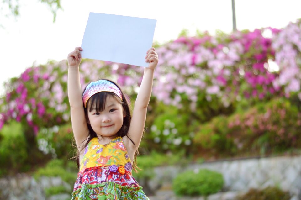 Child girl message board photo