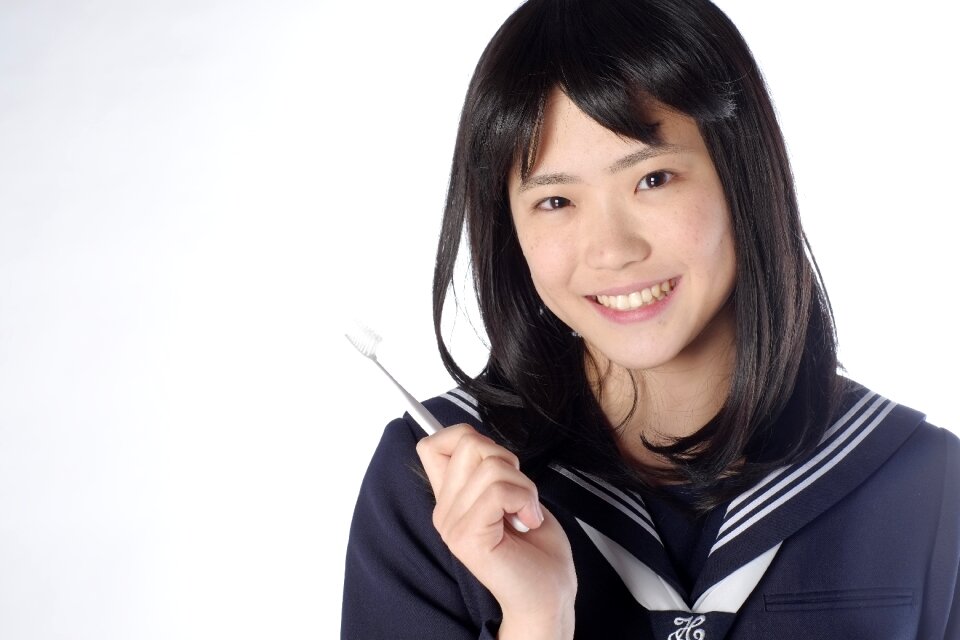 Female student toothbrush