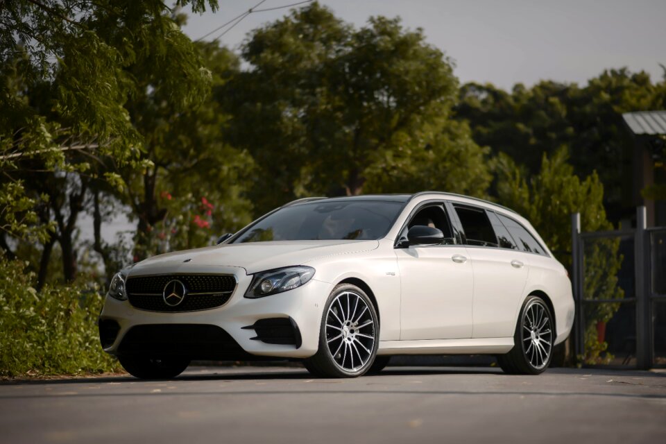 Mercedes amg e43 car