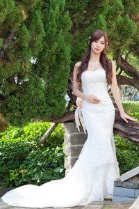 Bride wedding dress photo