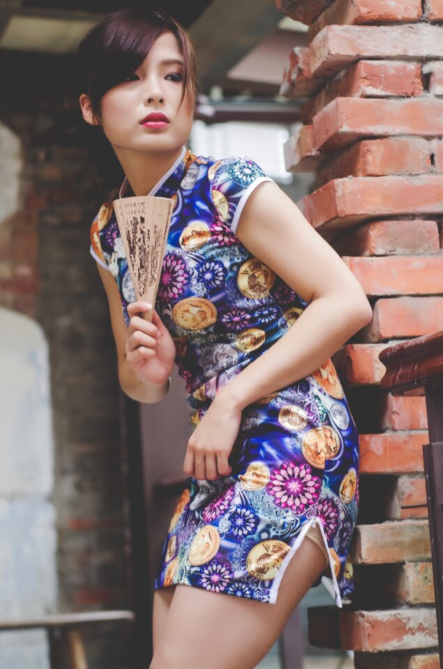 Woman cheongsam portrait photo