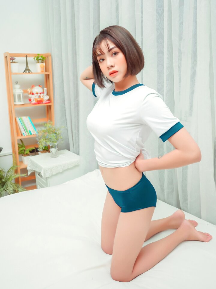 Woman girl gym uniform