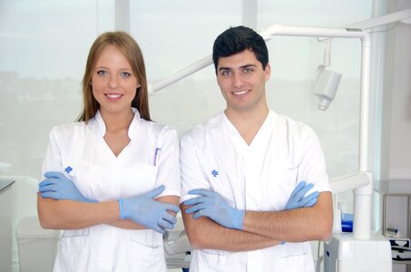 Dentist man woman