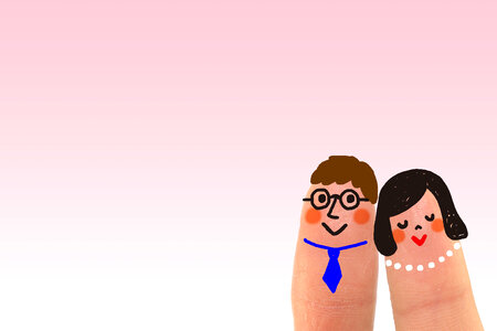 Finger dolls couple photo