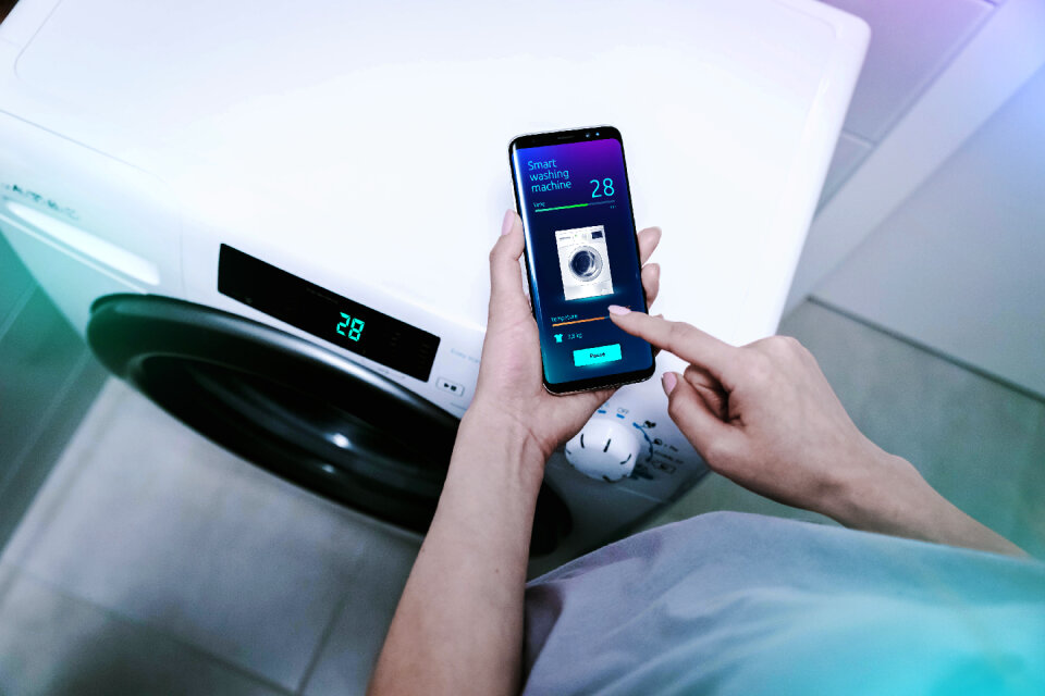 Washing machine smartphone