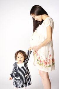 Mother daughter pregnancy photo