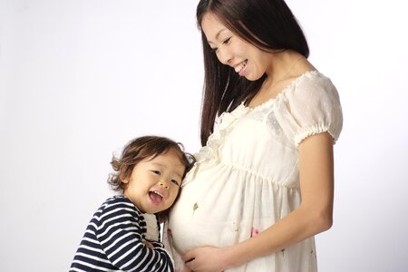 Mother daughter pregnancy