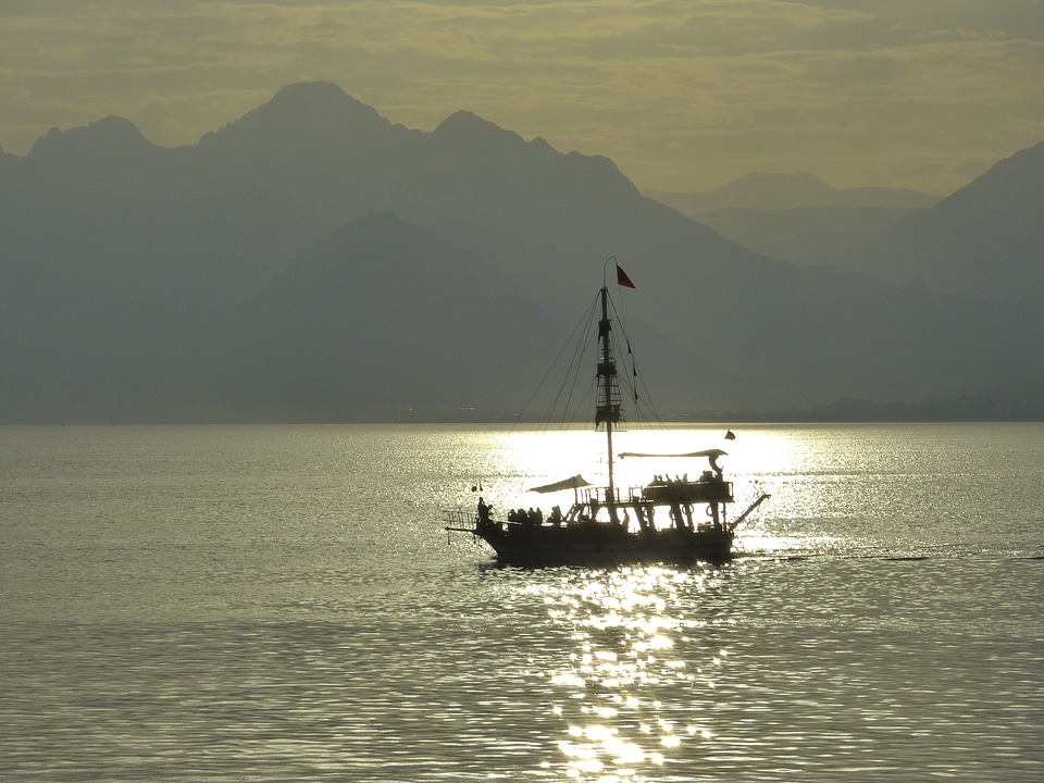 Sailing vessel sailing boat ship