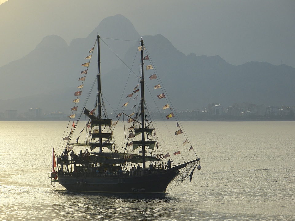 Sailing vessel sailing boat ship