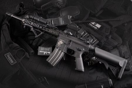 Assault rifle