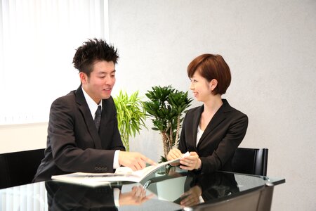 Businessman businesswoman meeting