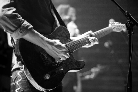 Electric guitar live