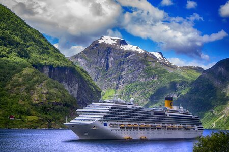 Fjord cruise ship photo