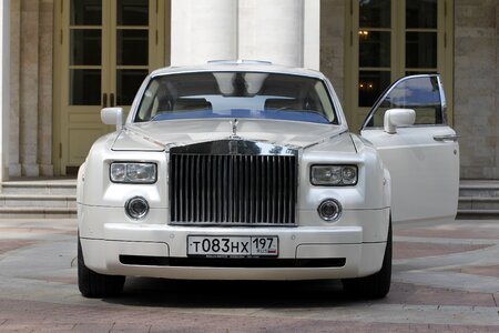 Rolls royce phantom vii car