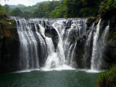 Shifen waterfall photo