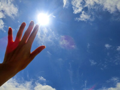 Sunshine hand