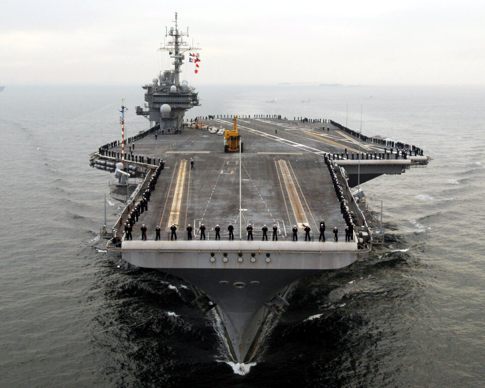Uss kitty hawk cva 63
