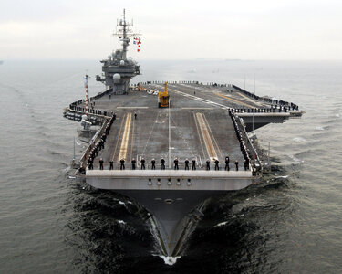 Uss kitty hawk cva 63