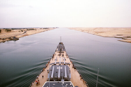 Suez canal uss missouri