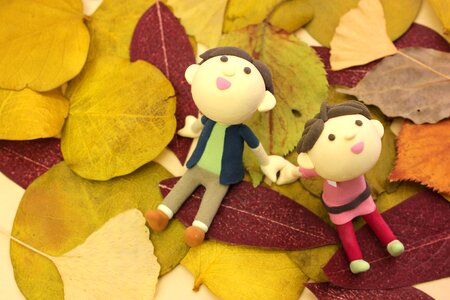 Autumn couple dolls dating